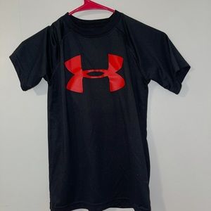 boys under armour tee